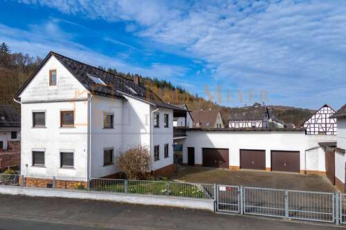 Foto - Haus zum Kaufen in Schöffengrund 198.500,00 € 176 m²