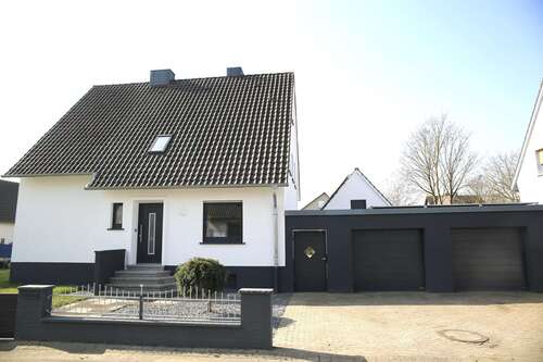 Foto - Haus zum Kaufen in Porta Westfalica 445.000,00 € 148.04 m²