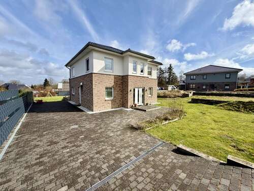 Foto - Haus zum Mieten in Heide Süderholm 2.250,00 € 161.63 m²