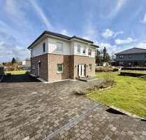 Haus zum Mieten in Heide Süderholm 2.250,00 € 161.63 m² - Heide / Süderholm