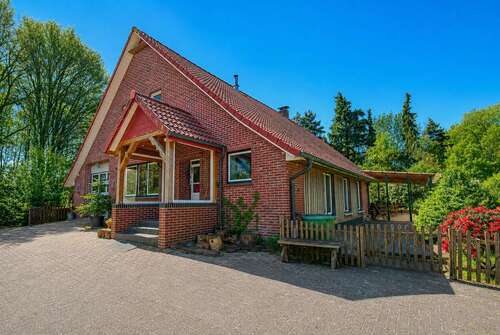 Foto - Haus zum Kaufen in Bösel 415.000,00 € 182.88 m²