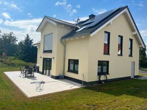 Foto - Haus zum Kaufen in Lich 698.000,00 € 180 m²