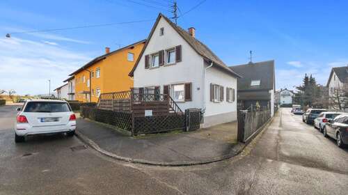 Foto - Haus zum Kaufen in Freiburg-Hochdorf 490.000,00 € 240 m²