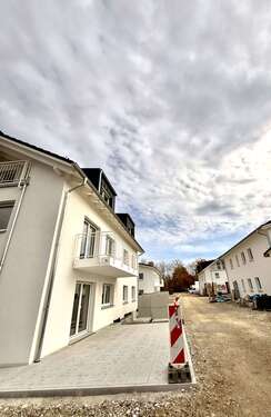 Foto - Wohnung zum Mieten in Brunnthal 3.590,00 € 190 m²