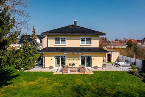 Foto - Haus zum Kaufen in Schwielowsee 795.000,00 € 160 m²