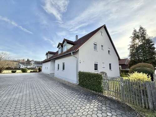 Foto - Wohnung zum Mieten in Thalmassing 670,00 € 83 m²