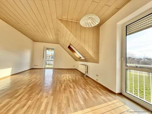 Foto - Wohnung zum Mieten in Thalmassing 670,00 € 83 m²