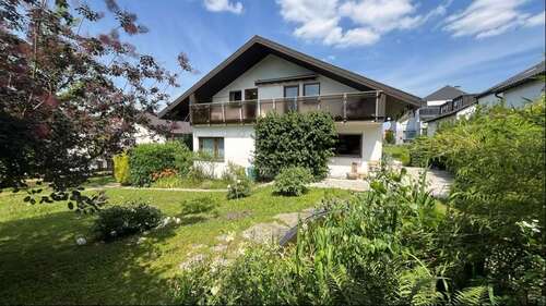 Foto - Haus zum Kaufen in Vaihingen 599.000,00 € 181 m²