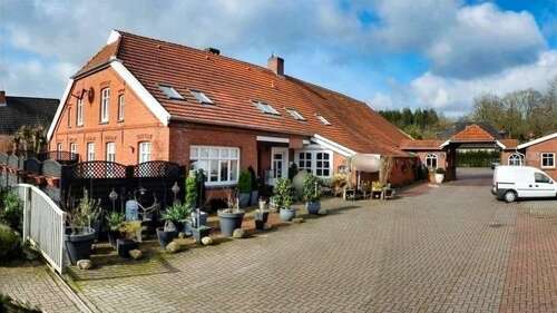 Foto - Haus zum Kaufen in Aurich 698.000,00 € 230 m²
