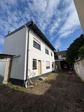 Foto - Haus zum Kaufen in Oberhausen-Rheinhausen 439.000,00 € 208.28 m²