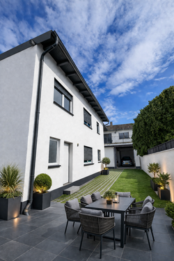 Foto - Haus zum Kaufen in Oberhausen-Rheinhausen 399.000,00 € 208.28 m²