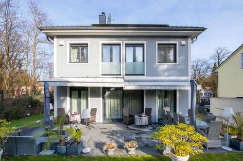 Foto - Haus zum Kaufen in Berlin-Wannsee 1.699.000,00 € 220 m²