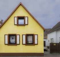 Haus zum Kaufen in Lingenfeld 329.000,00 € 216 m²