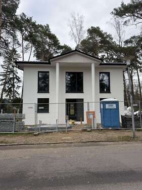 Foto - Haus zum Kaufen in Blankenfelde-Mahlow 990.000,00 € 198 m²