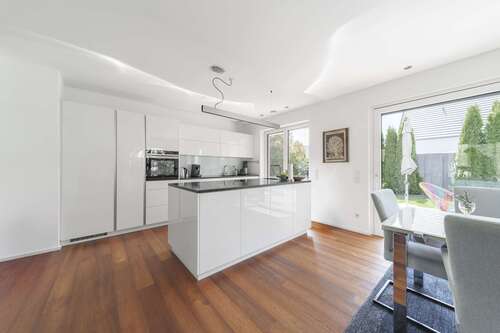 Foto - Haus zum Kaufen in Friedberg 989.000,00 € 155 m²