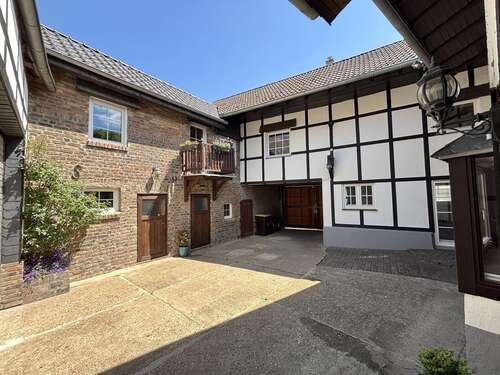 Foto - Haus zum Kaufen in Euskirchen 349.000,00 € 178.48 m²