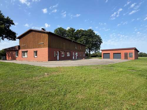 Foto - Haus zum Kaufen in Embühren 375.000,00 € 309 m²