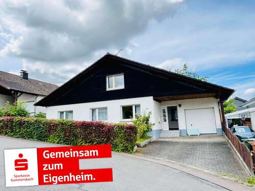 Foto - Haus zum Kaufen in Bergneustadt 298.000,00 € 154 m²