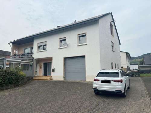 Foto - Haus zum Kaufen in Kröv 528.000,00 € 241 m²