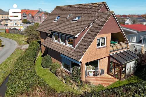 Foto - Haus zum Kaufen in Esens 299.000,00 € 207 m²