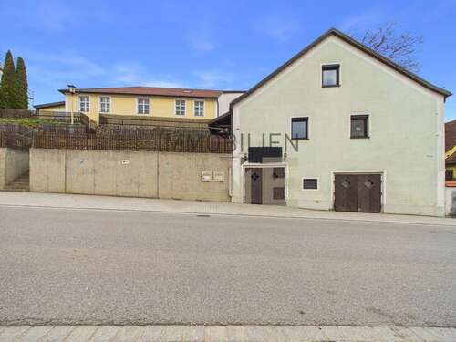 Foto - Haus zum Kaufen in Schierling 160.000,00 € 127.02 m²