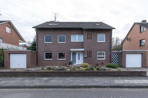 Foto - Haus zum Kaufen in Ladbergen 485.000,00 € 259 m²