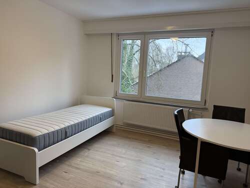 Foto - Wohnung zum Mieten in Düsseldorf 440,00 € 19 m²