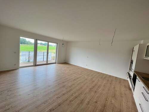 Foto - Wohnung zum Mieten in Tiefenbach 925,00 € 82.39 m²
