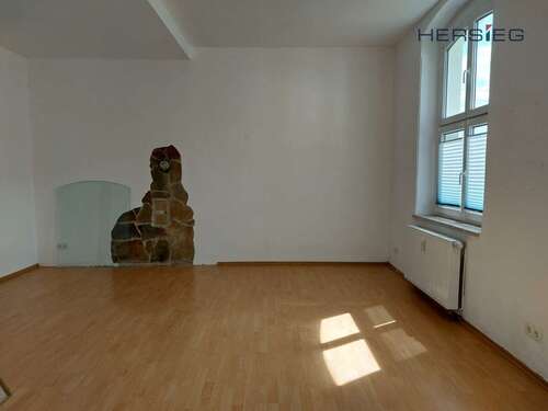 Foto - Wohnung zum Mieten in Burkhardtsdorf 320,00 € 82 m²