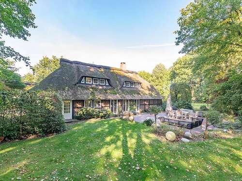 Foto - Haus zum Kaufen in Wiefelstede 639.000,00 € 358 m²