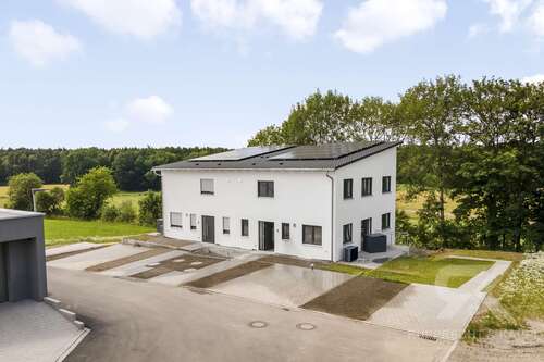 Foto - Haus zum Kaufen in Irchenrieth 679.000,00 € 180 m²