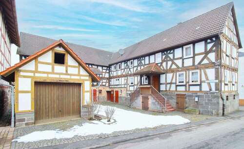 Foto - Haus zum Kaufen in Ebsdorfergrund 239.000,00 € 162 m²