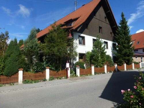 Foto - Haus zum Kaufen in Pfullendorf-Großstadelhofen 590.000,00 € 400 m²