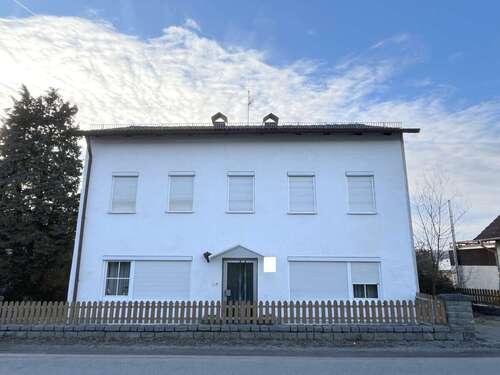 Foto - Haus zum Kaufen in Ortenburg 199.000,00 € 172 m²