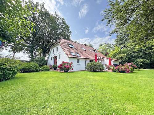 Foto - Haus zum Kaufen in Bad Zwischenahn 739.000,00 € 220 m²