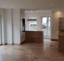 Haus zum Mieten in Undorf 1.680,00 € 155 m²