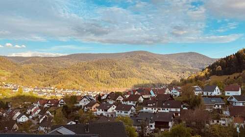 Foto - Haus zum Kaufen in Weisenbach 199.000,00 € 170 m²
