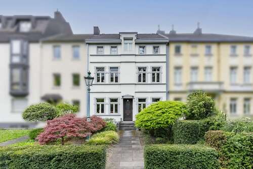 Foto - Haus zum Kaufen in Bonn 1.690.000,00 € 266 m²
