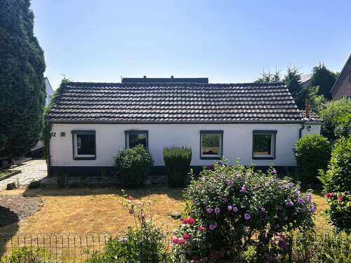 Foto - Haus zum Kaufen in Meerbusch Lank-Latum 336.000,00 € 90 m²