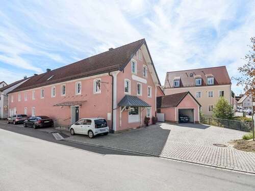 Foto - Haus zum Kaufen in Siegenburg 790.000,00 € 305.64 m²