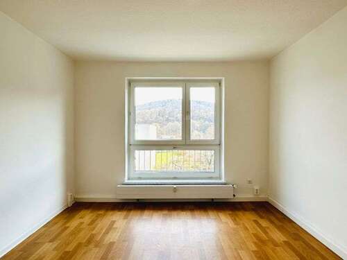 Foto - Wohnung zum Mieten in Freital 289,52 € 52.64 m²