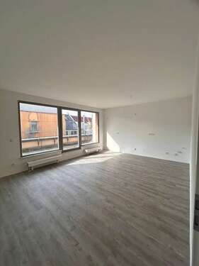 Foto - Wohnung zum Mieten in Halle Saale 595,93 € 70.11 m²