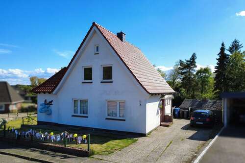 Foto - Haus zum Kaufen in Cadenberge 169.000,00 € 98.53 m²