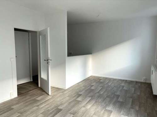 Foto - Wohnung zum Mieten in Zwickau 330,00 € 50 m²