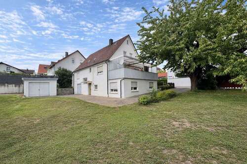 Foto - Haus zum Kaufen in Sachsenheim 448.000,00 € 208 m²