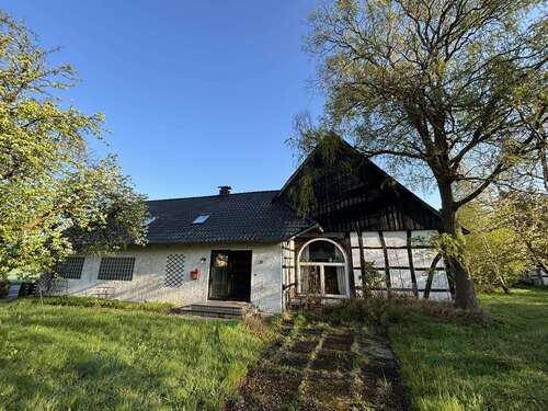 Foto - Haus zum Kaufen in Lage 395.000,00 € 140 m²