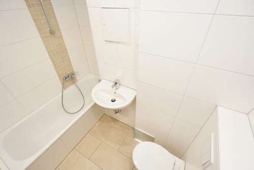 Foto - Wohnung zum Mieten in Chemnitz 254,30 € 45.41 m²
