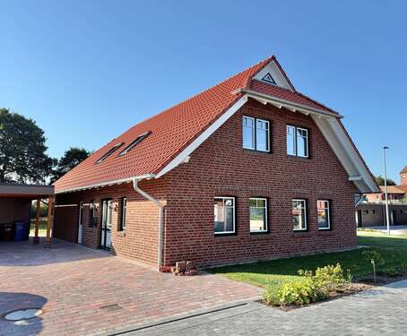 Foto - Haus zum Mieten in Jaderberg 1.950,00 € 176 m²