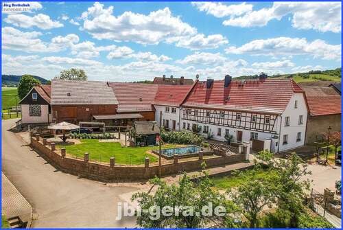 Foto - Haus zum Kaufen in Trebnitz 269.000,00 € 288 m²