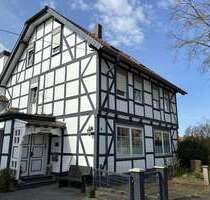 Haus zum Kaufen in Dassel 217.000,00 € 220 m²